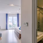Deluxe Seaview