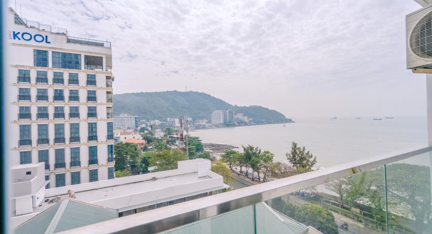 Deluxe Seaview