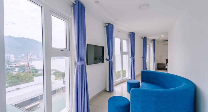 Deluxe Seaview