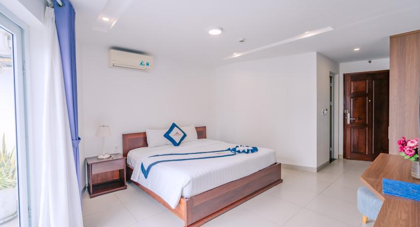 Deluxe Seaview