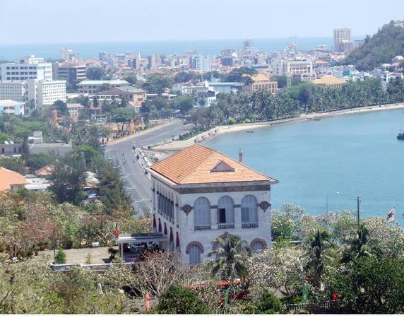 Vẻ đẹp của Bạch Dinh.